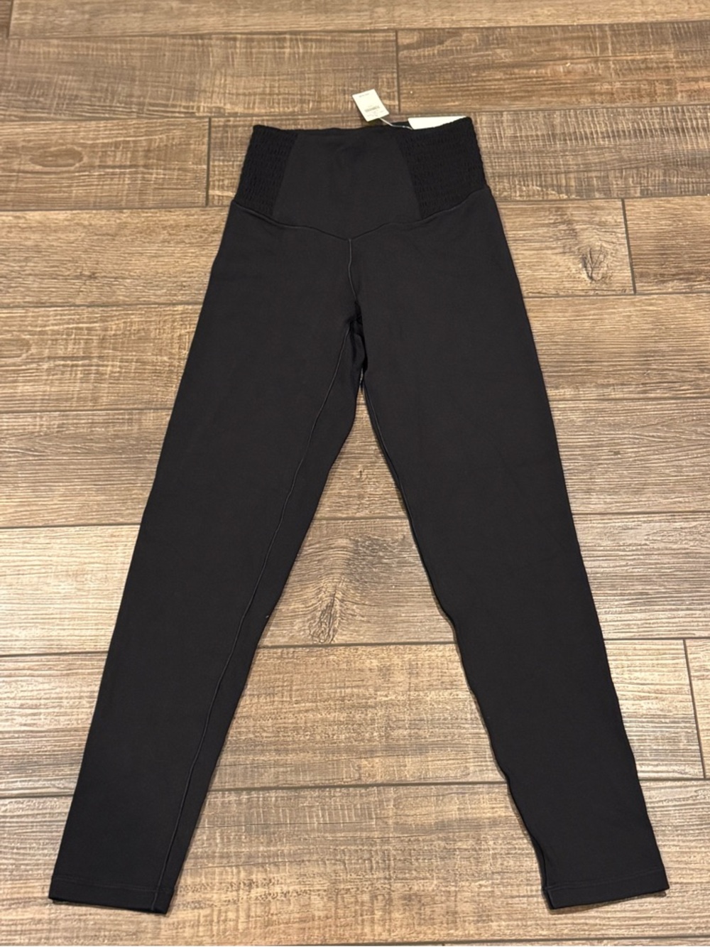 NEW Offline by Aerie Womens Real Me 7/8 Hi-Rise Leggings Black NWT Small Smocked - Picture 2 of 11